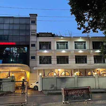 Hotel International Srinagar Exteriör bild